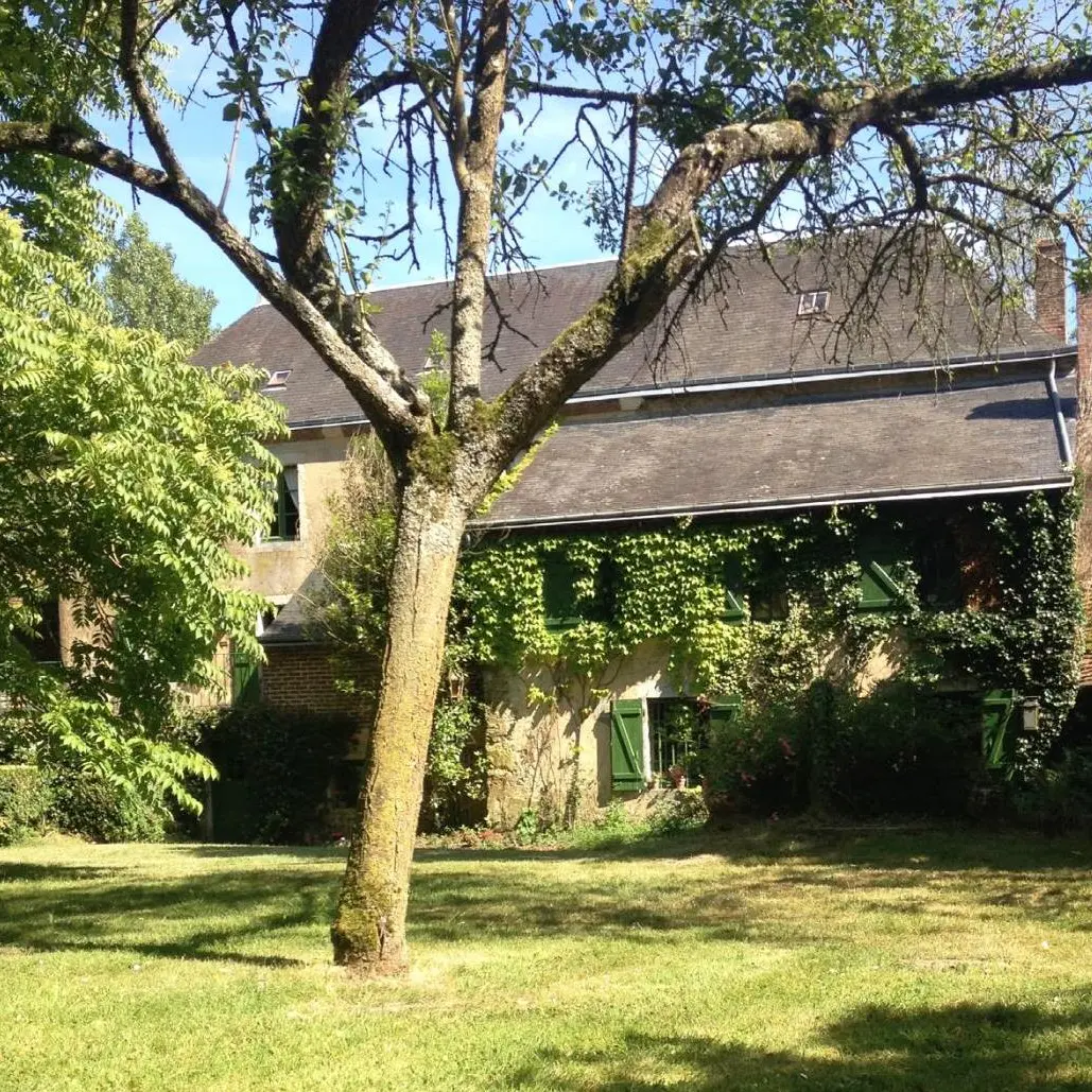 HLO72-chambre-Champrond