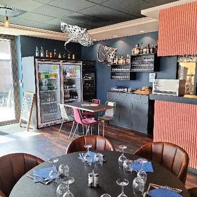 Hall Lacroix Restaurant 3