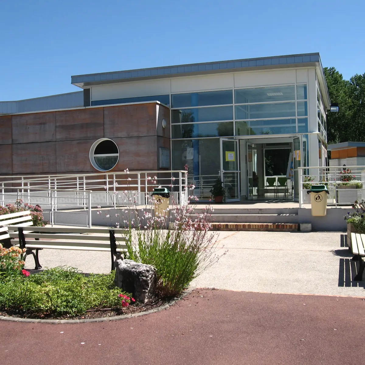 LOI72-centre-aqua-recreatif-besse-sur-braye-1