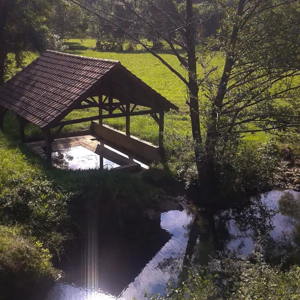 Lavoir à St Martin de Vers