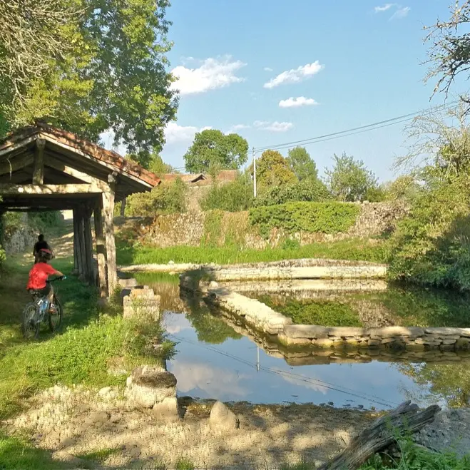 Saillac : Lavoir