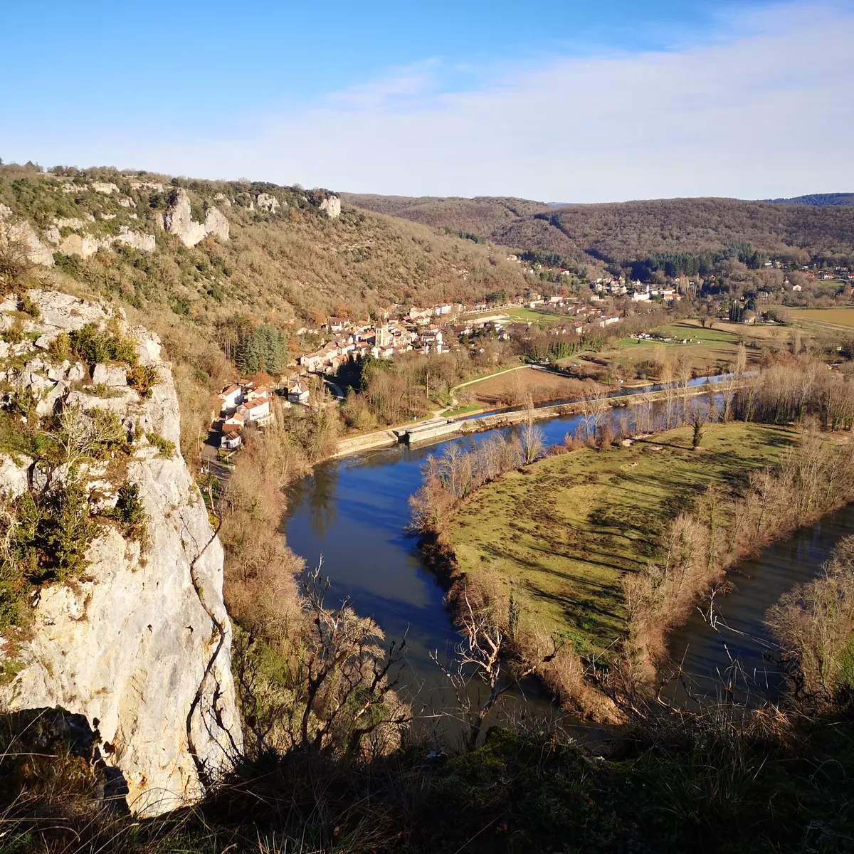 Vue Falaise_PR St Géry - ©F.Laparra - Office de Tourisme Cahors Vallée du Lot
