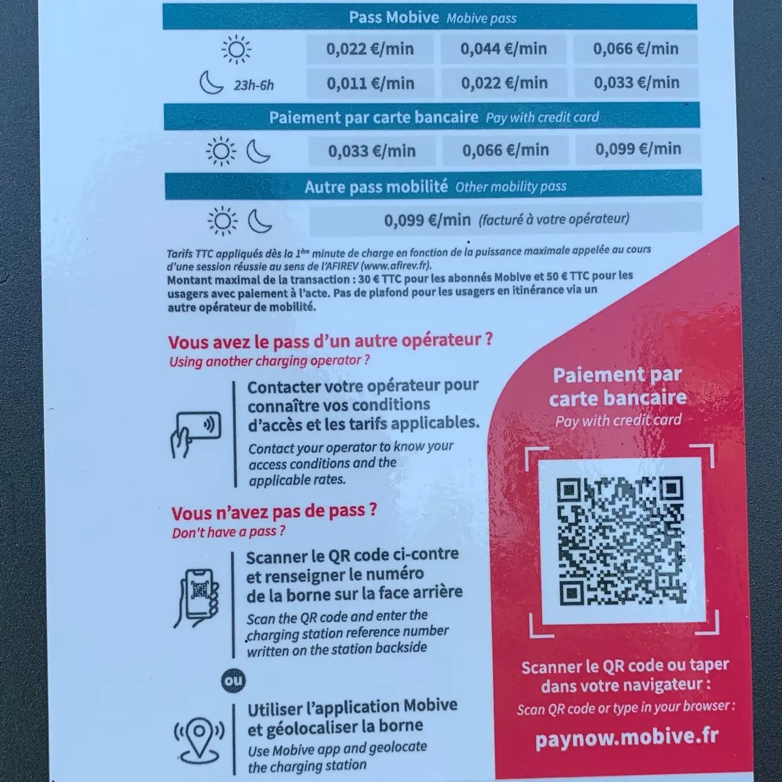 Détails borne recharge électrique Aubazine