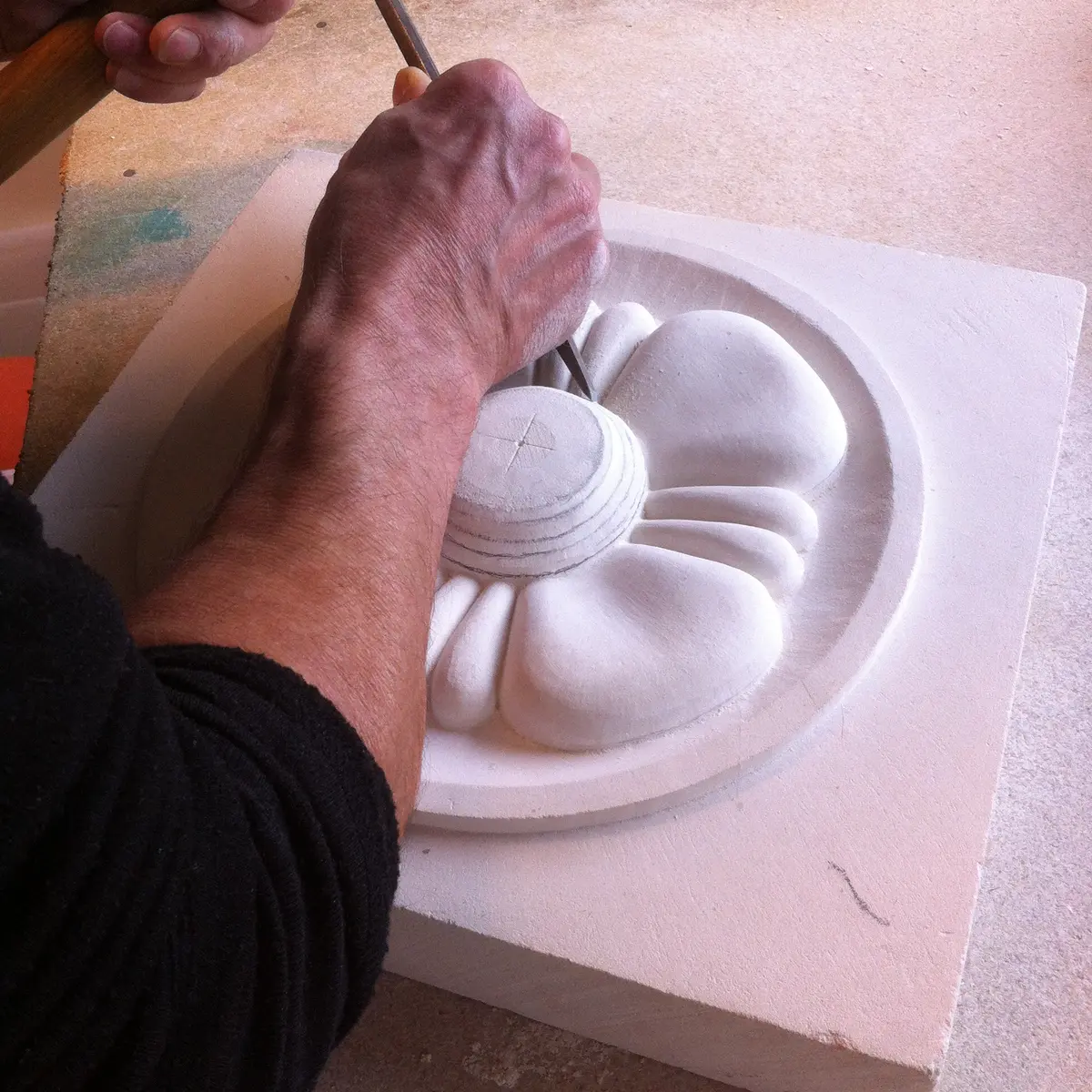 Stages de sculpture sur pierre