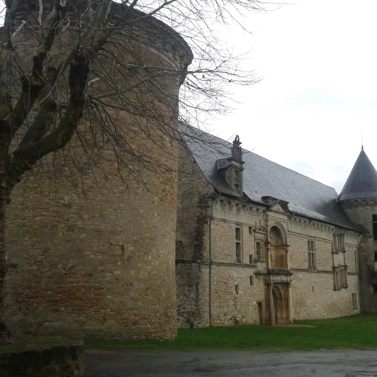 ASSIER-château gauche