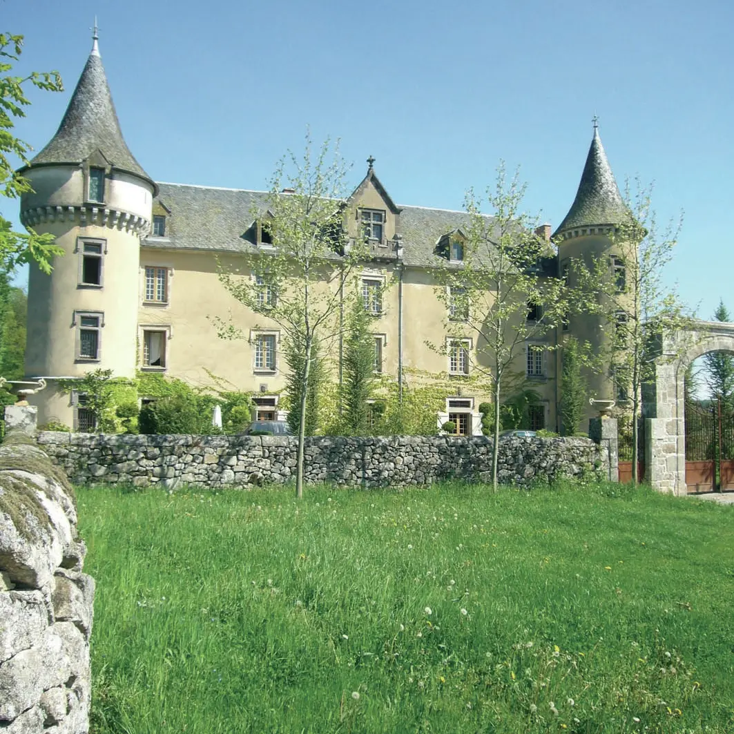 BESSONIES-Château