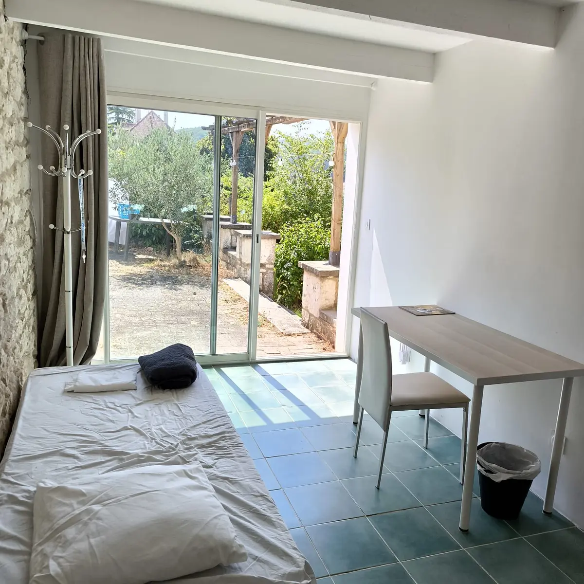 GITE CHAMBRE BAS1