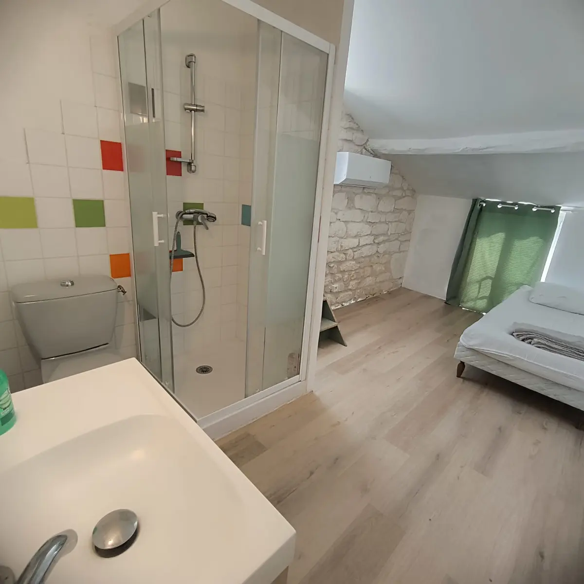 GITE CHAMBRE HAUT