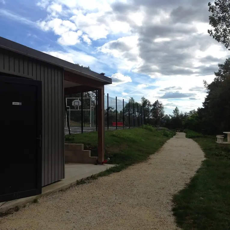 Aire Pique Nique Espace Sports et Loisirs_wc - Aubazine