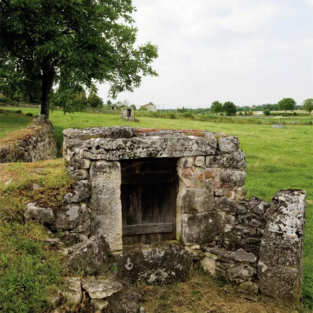 Laburgade : Alignement de Puits
