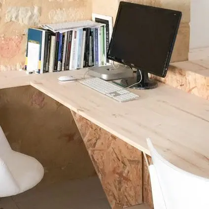 LTL-desk