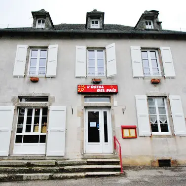 Oustal del Pais_Rilhac-Xaintrie_facade