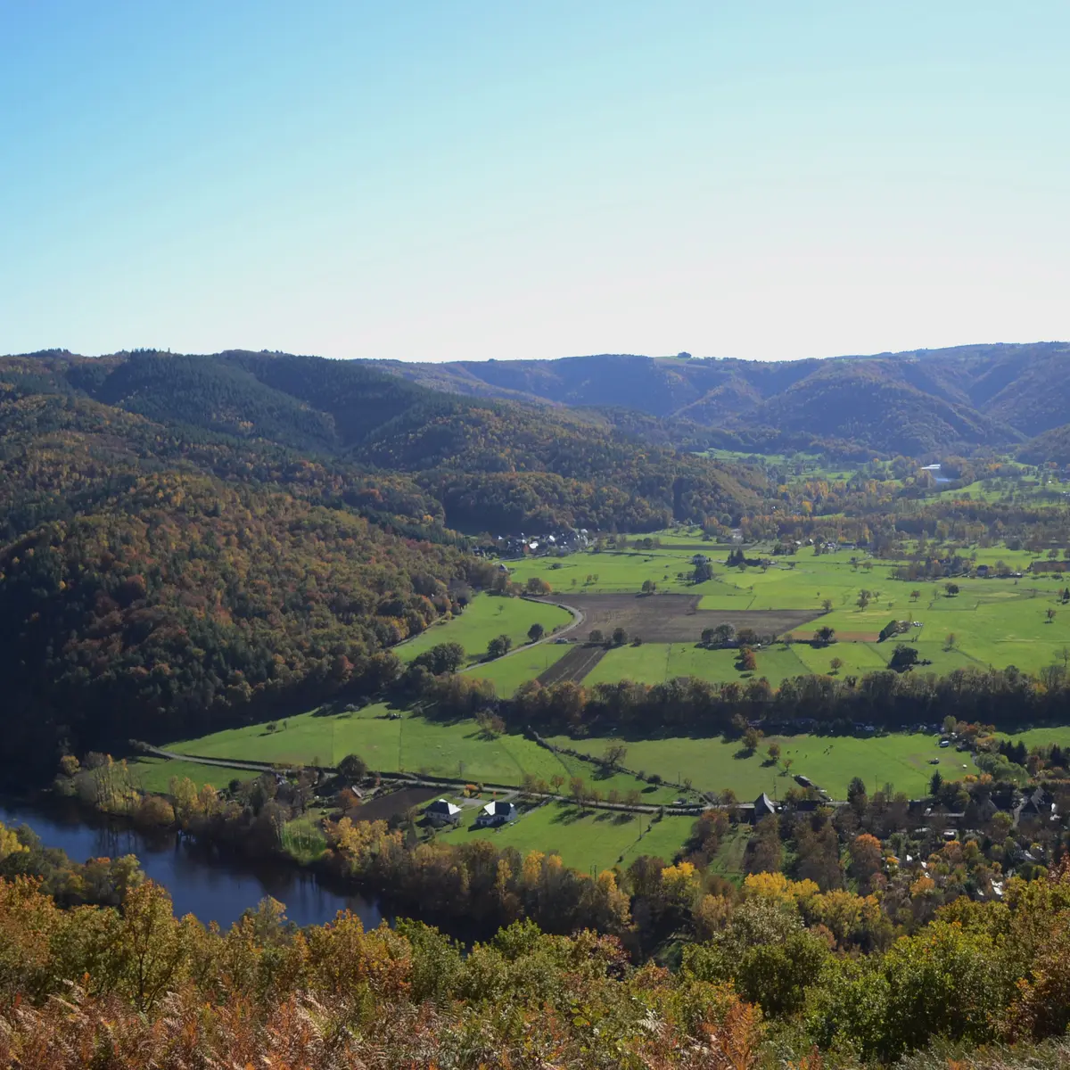 Point de vue-Puy du Tour-avec 1er plan