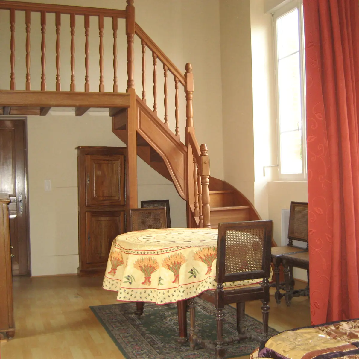 STUDIO HUTELLIER
