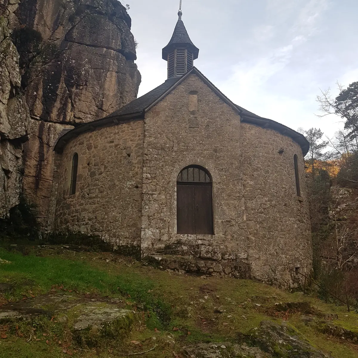 Servieres Chapelle Notre Dame du Roc