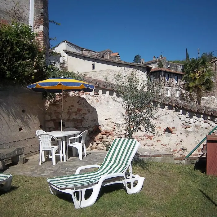 HLOAQU047FS003L6_Penne d'Agenais_Gîte du Pennois_jardin