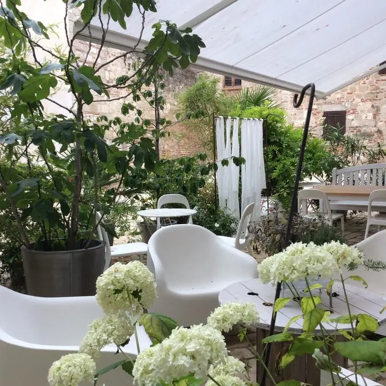 HLOAQU047V505BOL_Penne_LaMaisonSurLaPlace_extérieur