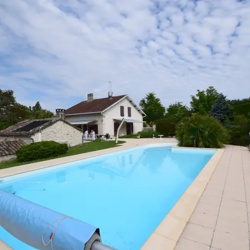 HLOAQU047FS000KF-piscineprivée