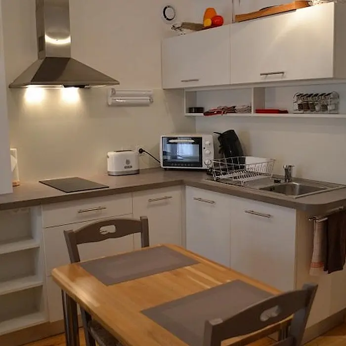 Fumel-Aux-blanches-pierres-Gite-Malbec-Pavy-et-Orny-cuisine