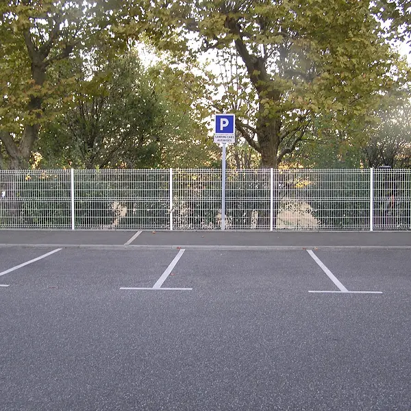 OTLT_ACC_PARKING CAMPING-CAR_2_TOMBEBOEUF