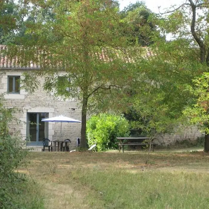 HLOAQU047FS00335_Thézac_Canel Tonneau_extérieur