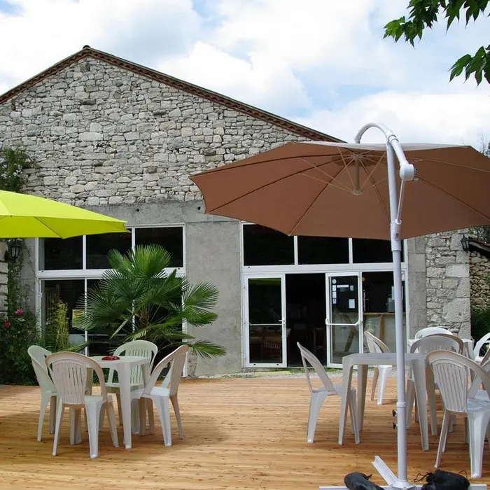 HPAAQU047FS0000H_Courbiac_Le Pouchou_terrasse