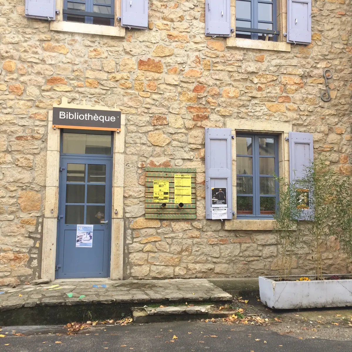 Photo 2 blibliothèque Chanac