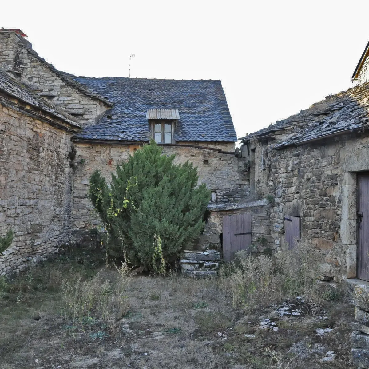 Une ferme caussenarde à Rougès-Parets