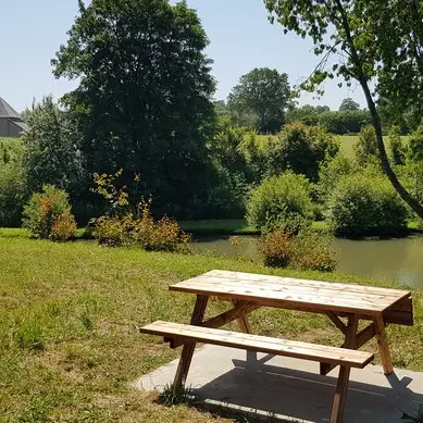 Aire de pique nique Roncey Plan d'eau (3)
