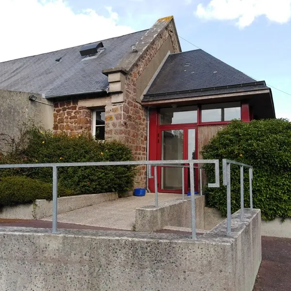 St-Denis-le-Vetu3