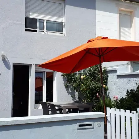 meuble-la-petite-maison-donville-les-bains-0