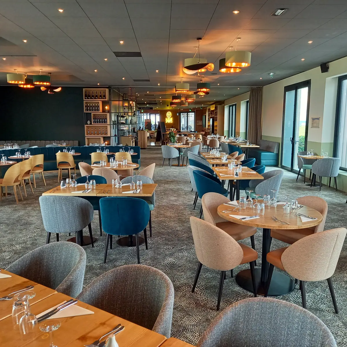 Le Comptoir Joa - Casino Lac du Der Giffaumont-Champaubert