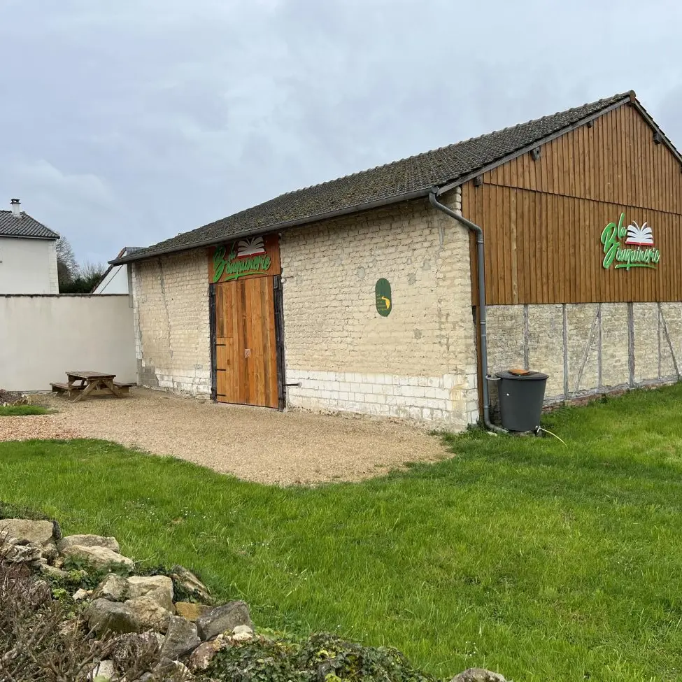 sentier-du-souvenir-l-epine-bouquinerie