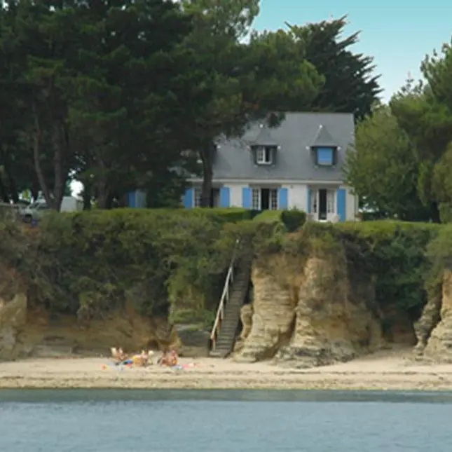 056MS000126_Sigoignet_Villa (Copy)