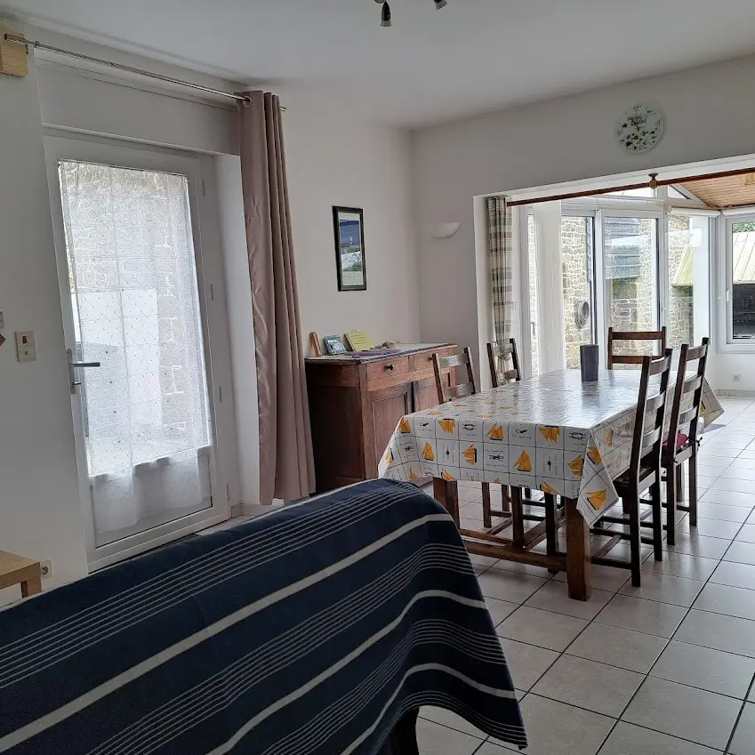 056MS000490_Rollando_20250423_150159