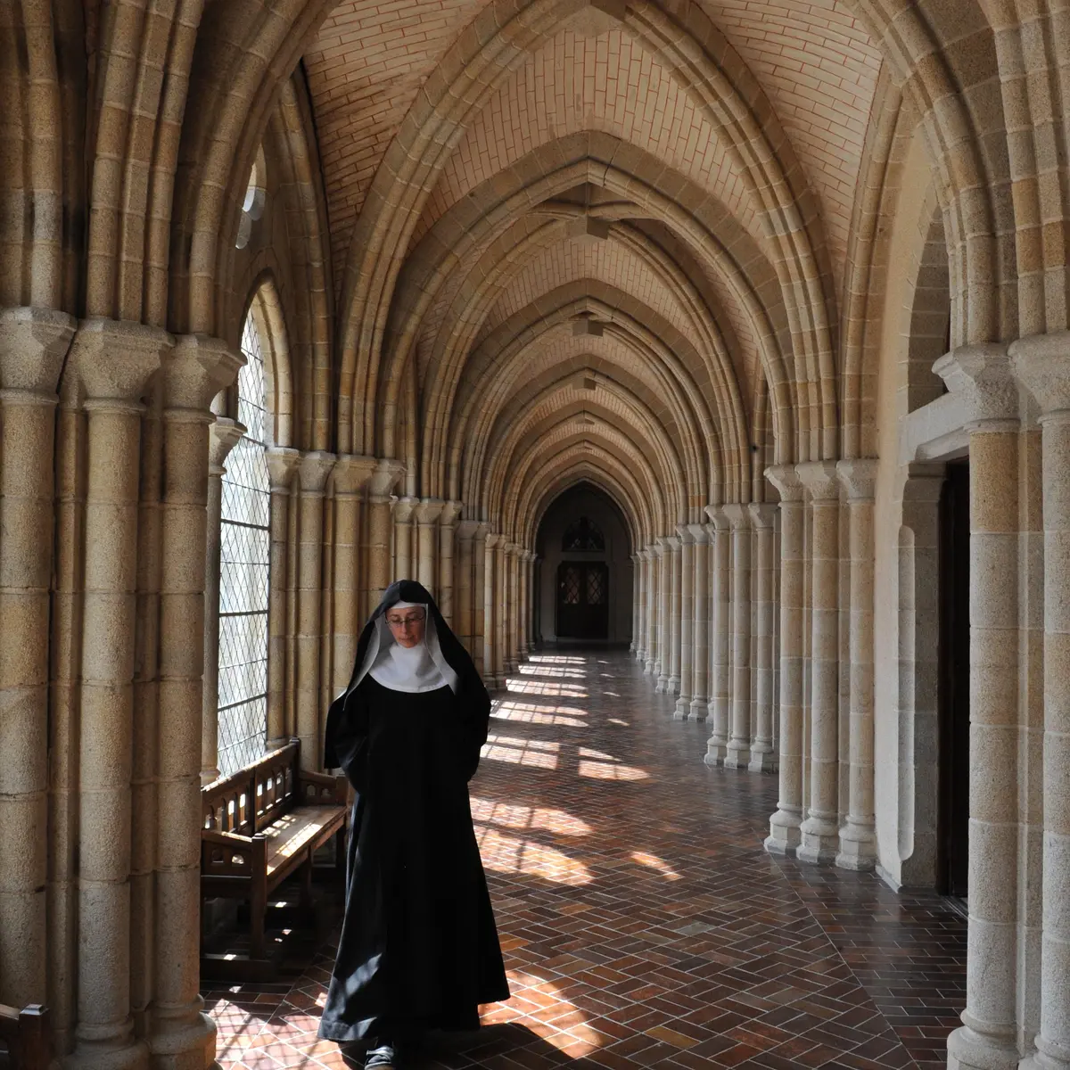 AbbayeSaint-MicheldeKergonan_Cloitre