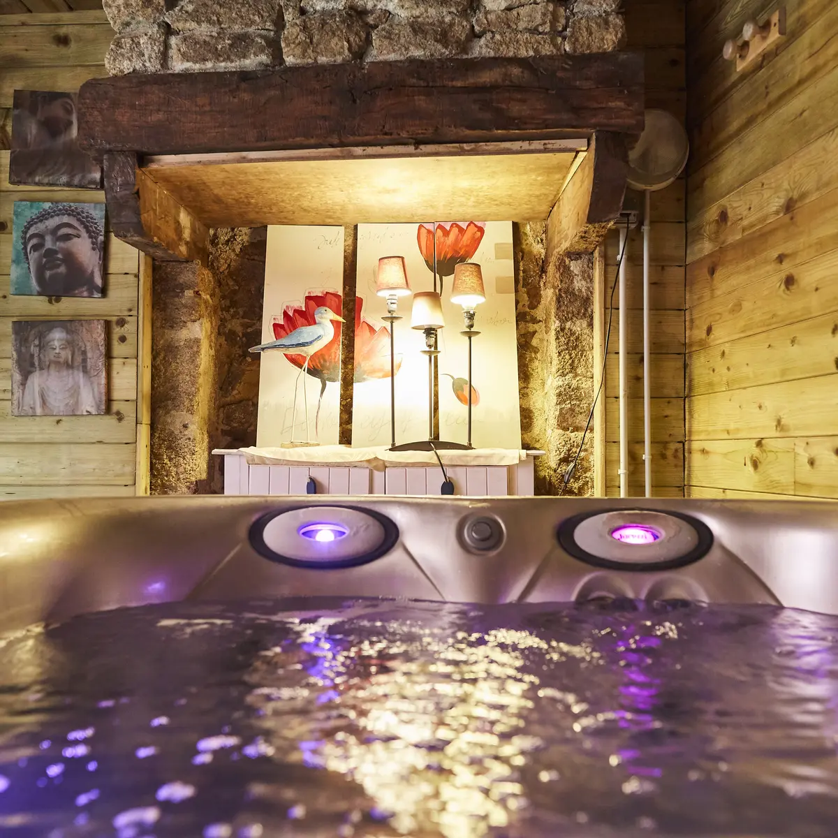 Hôtel Auberge du Cheval Blanc Baud Vallée du Blavet_bains à remous@A.Lamoureux