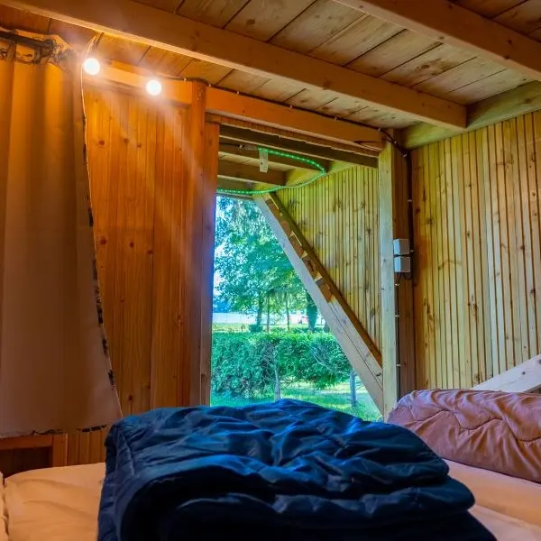 Insolite - Cabane - Camping - Lac - Duc - Taupont - Destination - Brocéliande