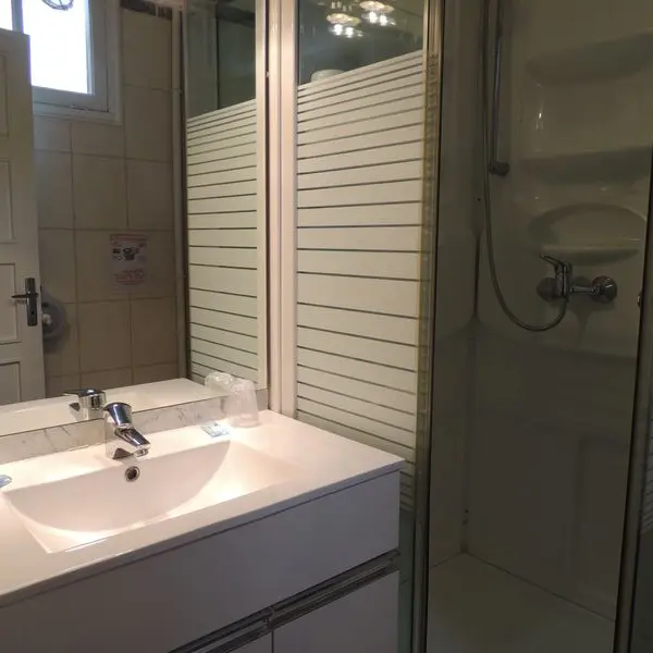 Hotel-Restaurant-Le-Hussard-Alencon