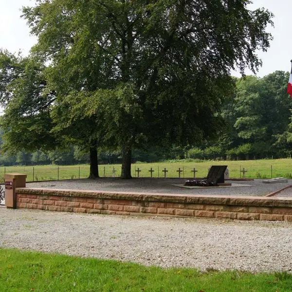 Nécropole des Gateys - St Nicolas des Bois