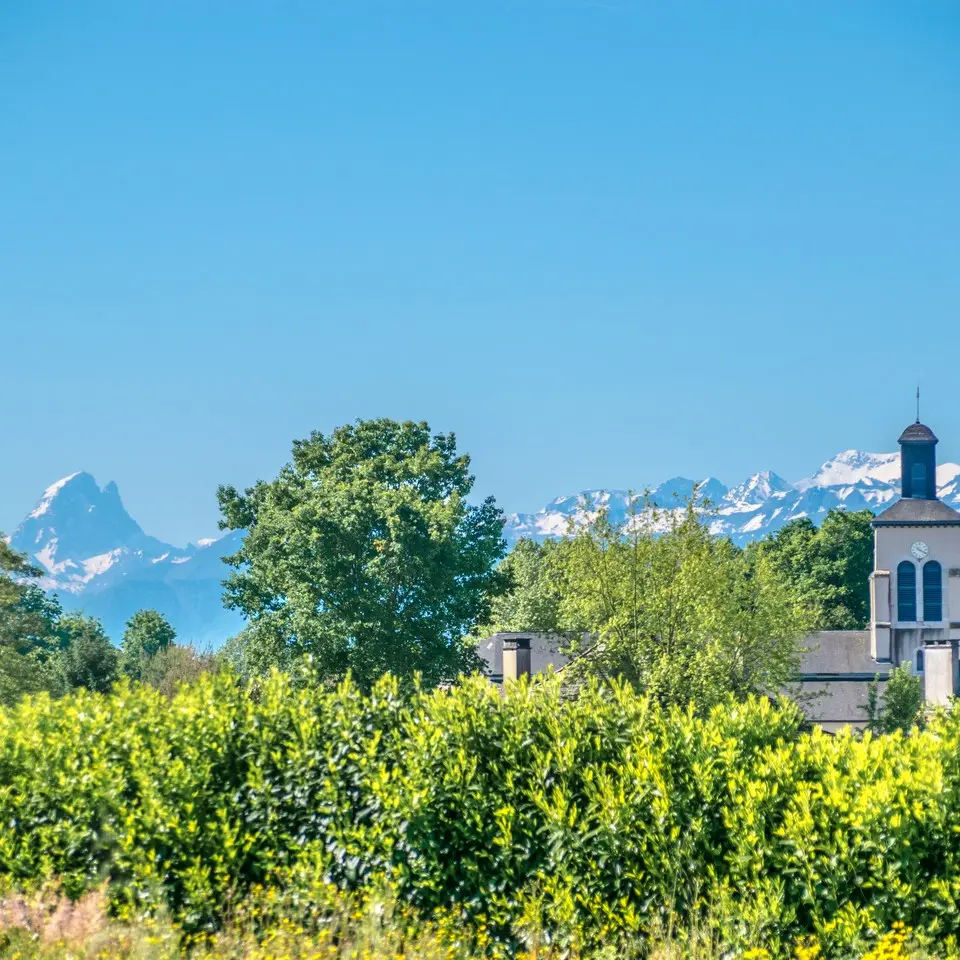 Uzein - Clocher Ossau