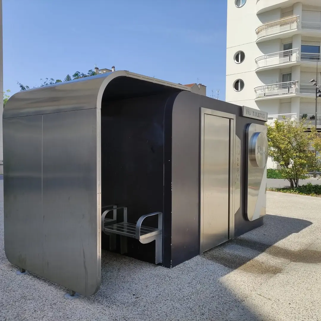 Toilettes Place d'Espagne Pau
