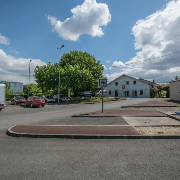 Aire-de-service-de-Mahoura1