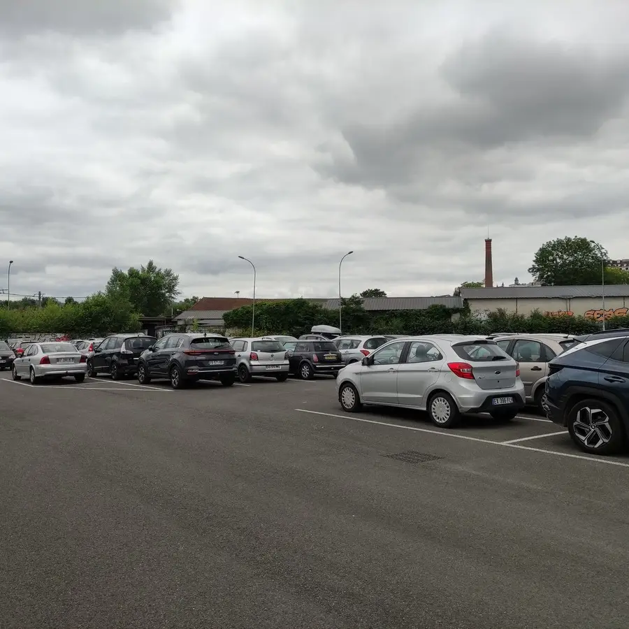Parking Rives du Gave 02 - Pau Pyrénées Tourisme