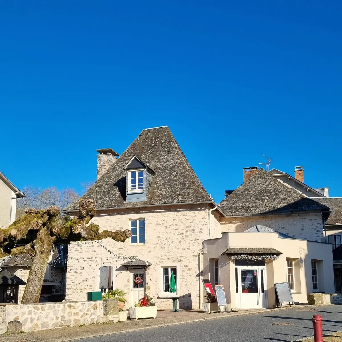 Restaurant Le Vigeois ©LL - OT Terres de Corrèze (8)