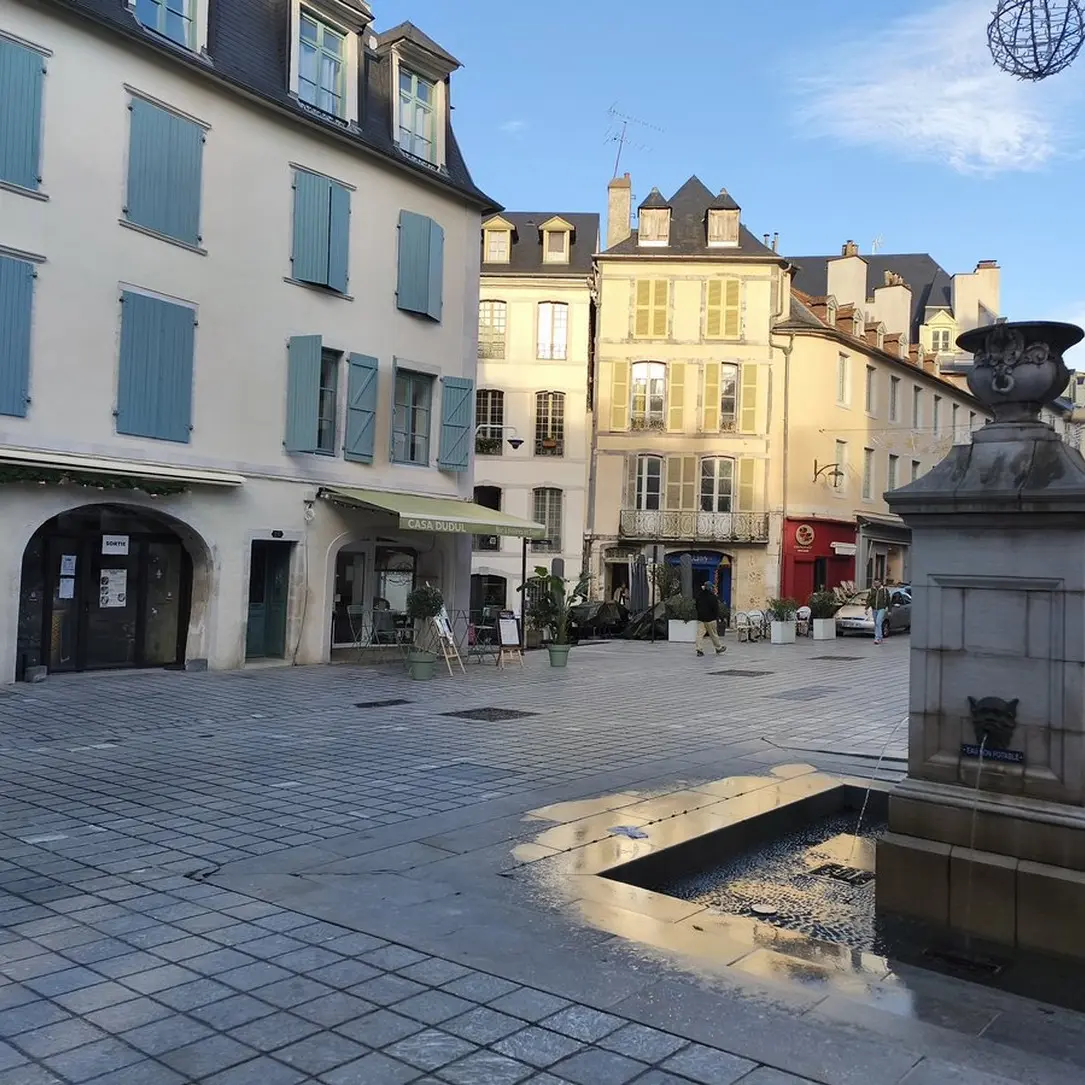 Place Reine Marguerite - Pau - les maisons du 19ème