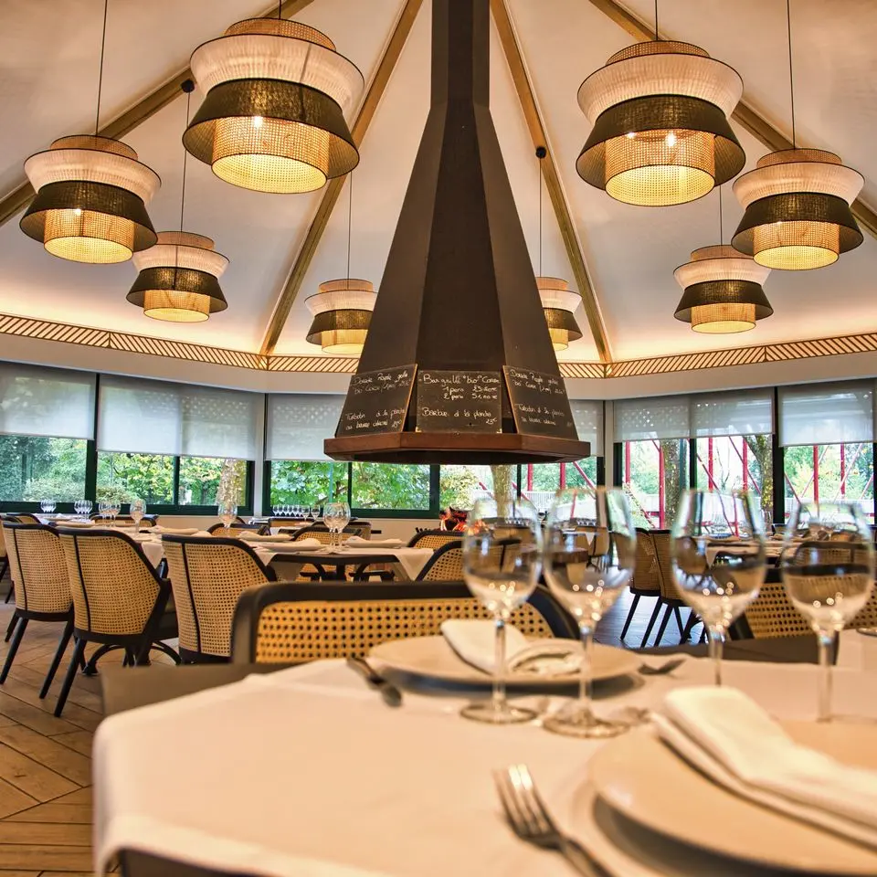 au bord de l'eau-salle-2