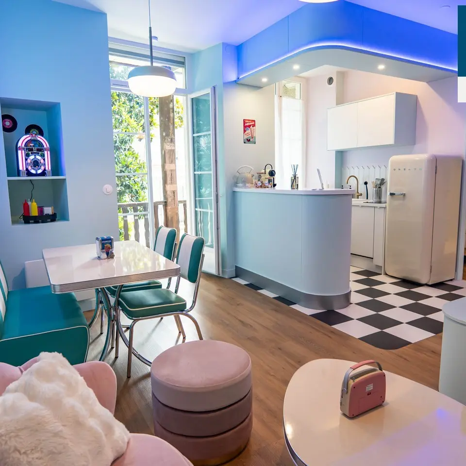 Meublé dinner room - Pau - salon