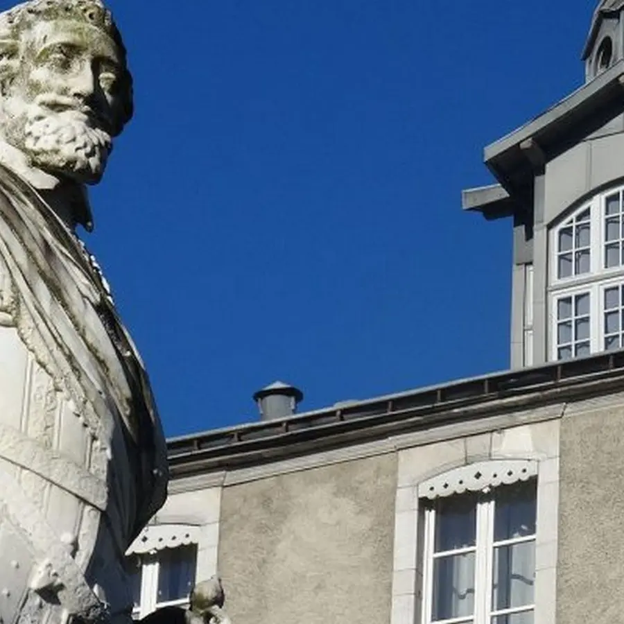 Guides Pyrénées Aquitaine - Pau - le château de Pau