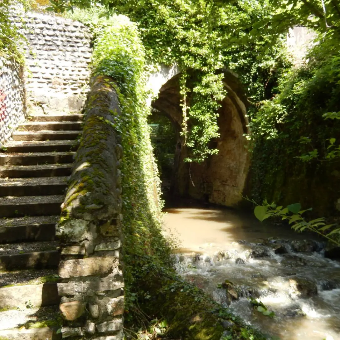 Lescar -  la fontaine